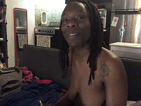 littyleesh1 online show from 05-17-26, 12:32