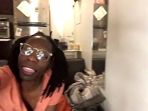 littyleesh1 online show from 01-08-26, 12:00