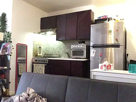 littyleesh1 online show from 06-14-26, 09:49