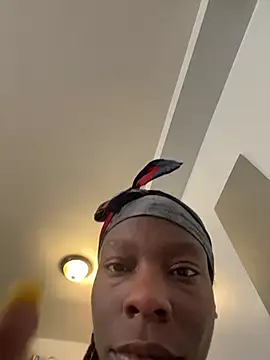 littyleesh1 online show from 03-18-26, 03:57