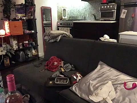 littyleesh1 online show from 05-19-26, 01:56