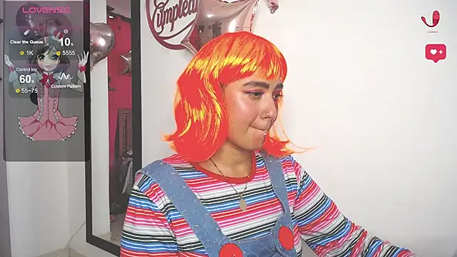 Snapshot of charlottekiss99 chatting on 10-28-25, 05:23 charlottekiss99 online show from 10-28-25, 05:23