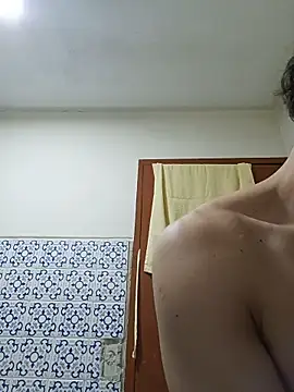 Snapshot of Johan_Dangel chatting on 05-20-26, 02:08 Johan Dangel online show from 05-20-26, 02:08