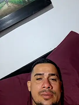 yeffito1 online show from 09-17-25, 04:09