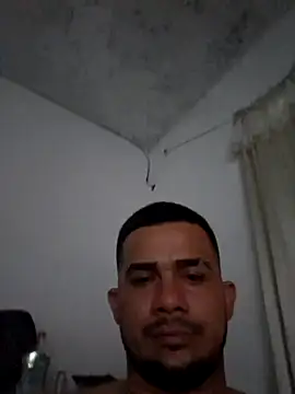 yeffito1 online show from 09-10-25, 02:32