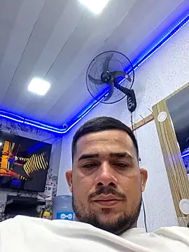 yeffito1 online show from 09-22-25, 11:33