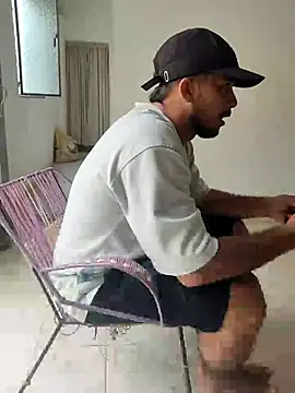 yeffito1 online show from 02-06-26, 07:10