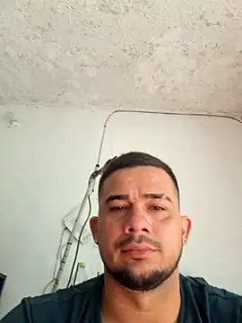 yeffito1 online show from 09-09-25, 02:26