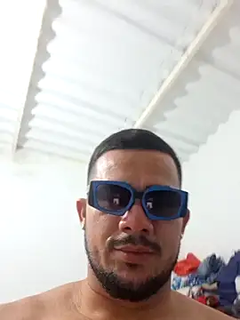 yeffito1 online show from 09-14-25, 11:38