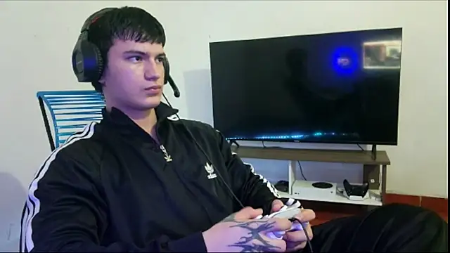 ErickWalton online show from 11-05-25, 05:32