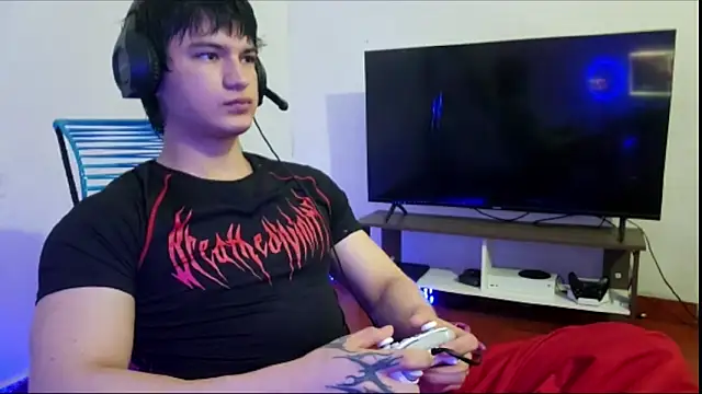 ErickWalton online show from 10-31-25, 05:37