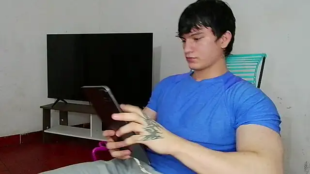 ErickWalton online show from 01-12-26, 05:03