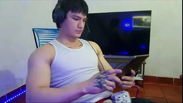 ErickWalton online show from 10-25-25, 04:33