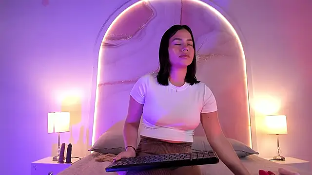 maria gil online show from 04-18-26, 11:34
