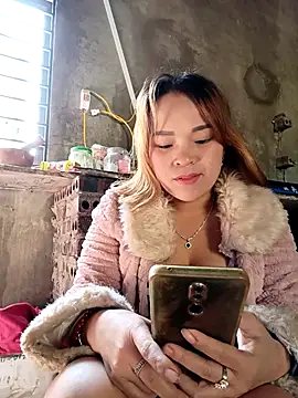 Snapshot of keobong-00 chatting on 11-14-25, 03:54 keobong-00 online show from 11-14-25, 03:54