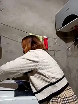 Snapshot of keobong-00 chatting on 11-19-25, 11:05 keobong-00 online show from 11-19-25, 11:05