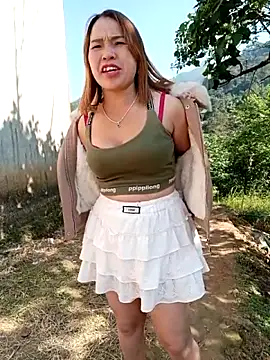 Snapshot of keobong-00 chatting on 11-26-25, 05:40 keobong-00 online show from 11-26-25, 05:40