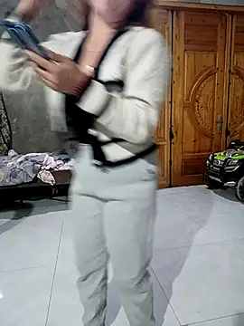 Snapshot of keobong-00 chatting on 12-22-25, 12:00 keobong-00 online show from 12-22-25, 12:00