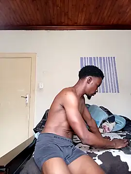 donchico0 online show from 11-04-25, 08:40