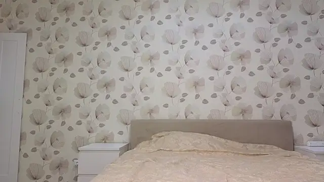 Annabel theMoon online show from 10-27-25, 02:56