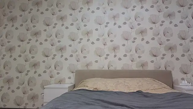 Snapshot of Annabel_theMoon chatting on 10-06-25, 02:35 Annabel theMoon online show from 10-06-25, 02:35