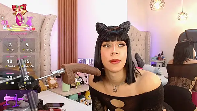 Eva Walker  online show from 01-13-26, 01:53