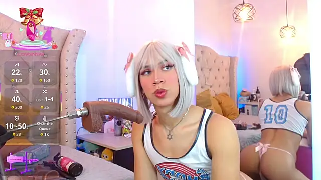 Eva Walker  online show from 12-15-25, 04:51