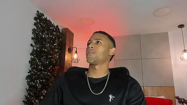 Snapshot of B_Wild chatting on 02-19-26, 03:58 B Wild online show from 02-19-26, 03:58