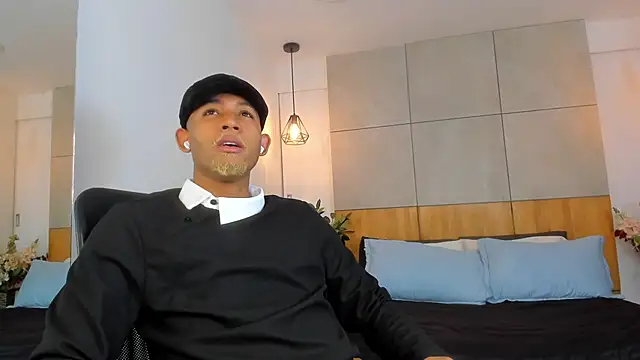 B Wild online show from 04-09-26, 03:30