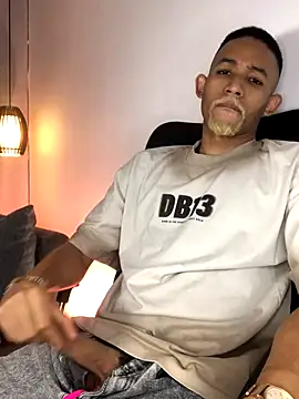 B Wild online show from 10-11-25, 04:02