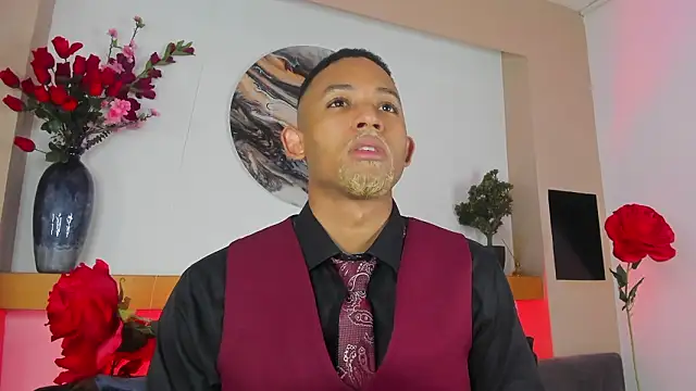 Snapshot of B_Wild chatting on 02-15-26, 04:13 B Wild online show from 02-15-26, 04:13