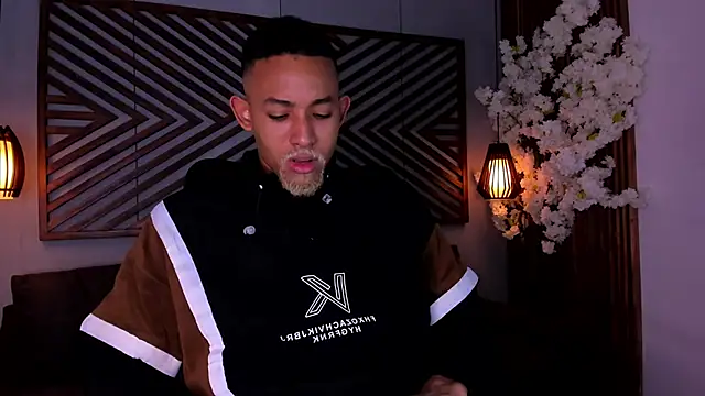 B Wild online show from 11-12-25, 03:10