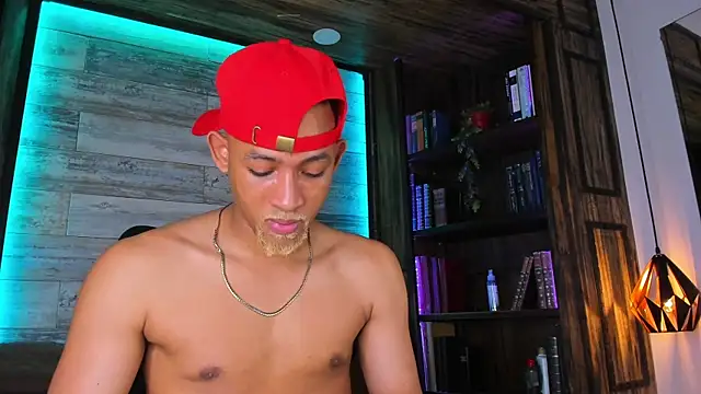 Snapshot of B_Wild chatting on 02-21-26, 03:08 B Wild online show from 02-21-26, 03:08