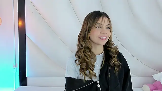 LoganMiller69 online show from 09-25-25, 05:57