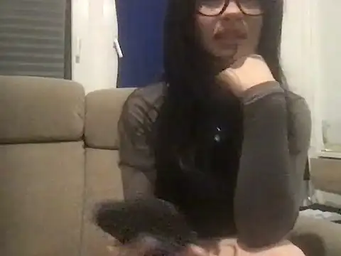 Snapshot of Meliraya chatting on 11-12-25, 09:51 Meliraya online show from 11-12-25, 09:51