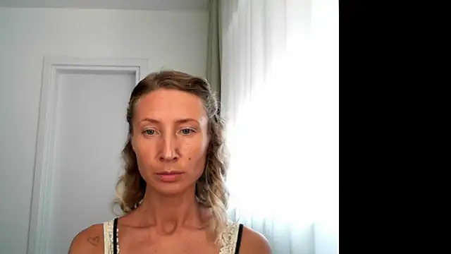 Snapshot of Paevoa chatting on 09-18-25, 09:34 Paevoa online show from 09-18-25, 09:34