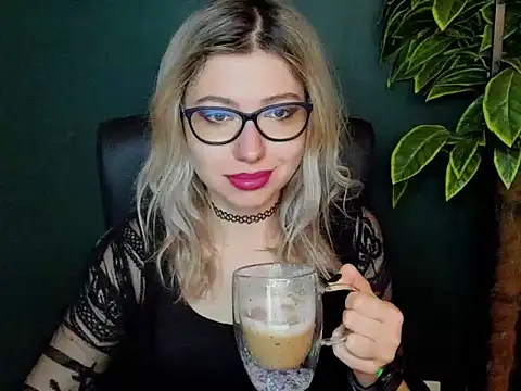 loveHeidi online show from 12-02-25, 05:31