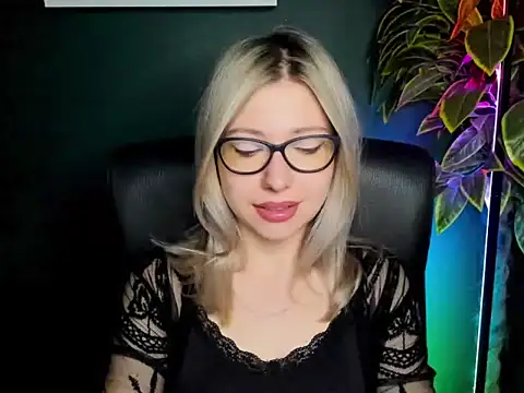 loveHeidi online show from 09-24-25, 04:30