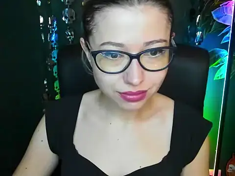 loveHeidi online show from 10-27-25, 05:41