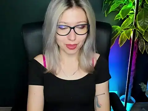 loveHeidi online show from 09-11-25, 06:24