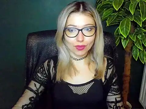 loveHeidi online show from 12-17-25, 06:29