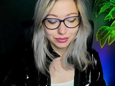 loveHeidi online show from 09-23-25, 06:42