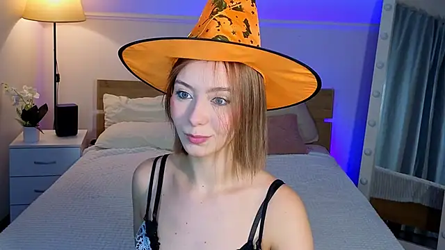 LumMina online show from 11-03-25, 09:57