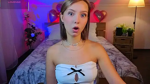 LumMina online show from 02-11-26, 10:37