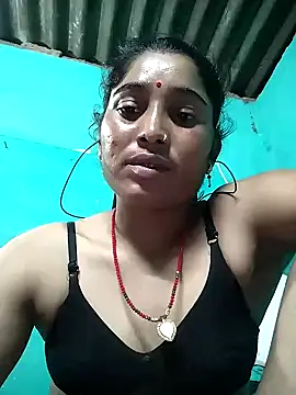 Snapshot of Hot_cupal chatting on 10-04-25, 08:32 Hot cupal online show from 10-04-25, 08:32