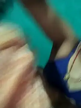 Snapshot of Hot_cupal chatting on 09-28-25, 07:15 Hot cupal online show from 09-28-25, 07:15