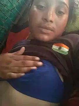 Snapshot of Hot_cupal chatting on 09-16-25, 06:03 Hot cupal online show from 09-16-25, 06:03