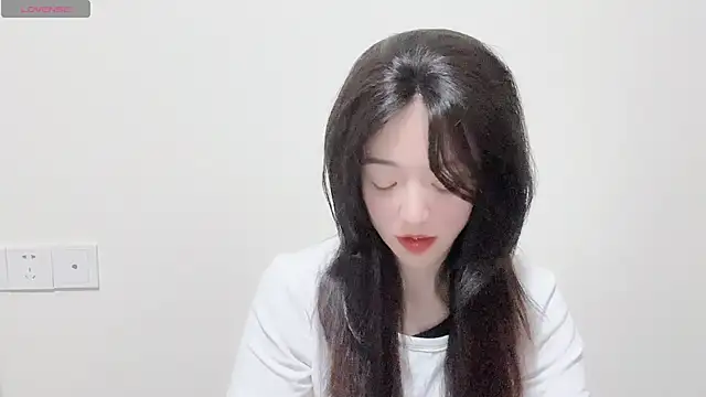 Snapshot of Queen_ww chatting on 09-09-25, 12:36 Queen ww online show from 09-09-25, 12:36