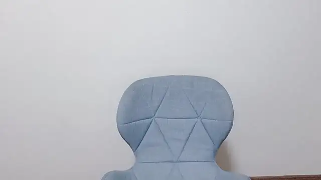 Snapshot of Queen_ww chatting on 03-27-26, 06:42 Queen ww online show from 03-27-26, 06:42