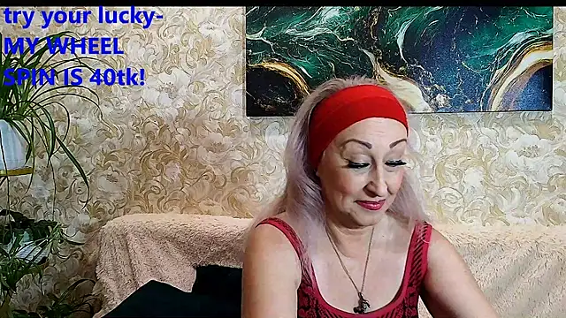  Sara  Smith  online show from 12-03-25, 07:19